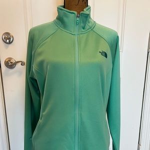 The North Face Woman’s Zippered Fleece Jacket.